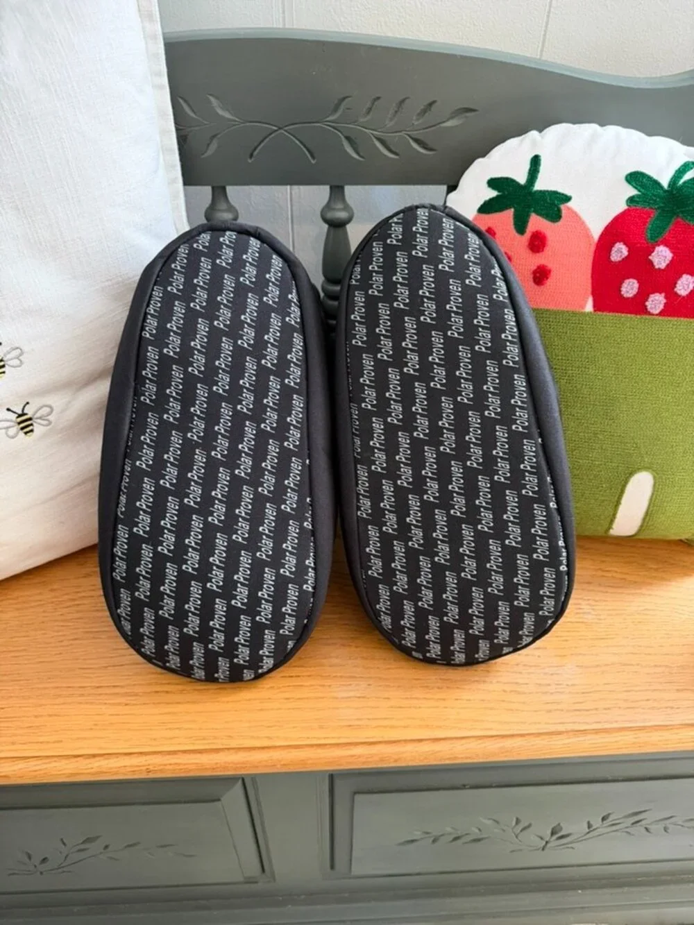 CUSH BOOTY | Unisex Hybrid Slipper Guide Black / XXXL